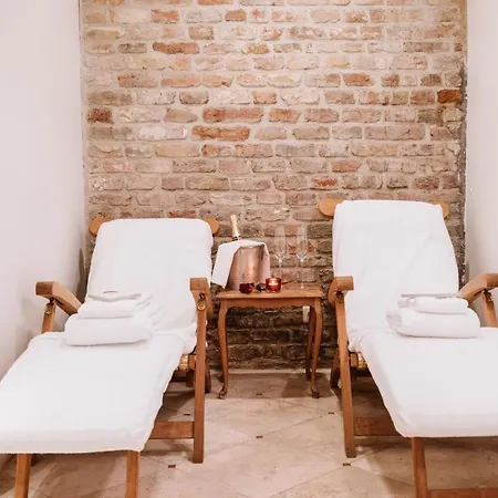 Relais & Chateaux Heritage Hotel 5*